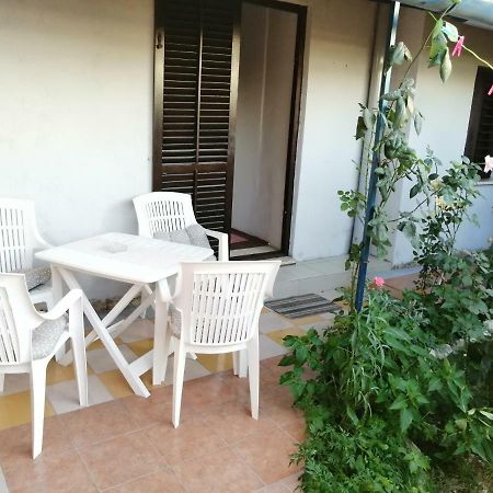 Ferienwohnung Apartman Tea Pula Exterior foto