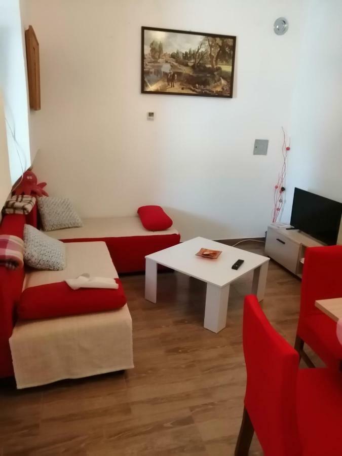 Ferienwohnung Apartman Tea Pula Exterior foto